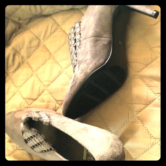 Pumps - Picture 1 of 1